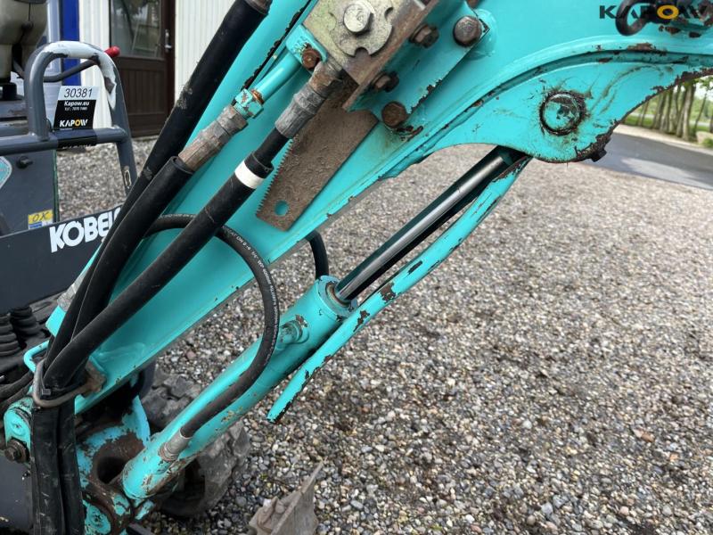 Kobelco SK10SR-2 mini excavator 18