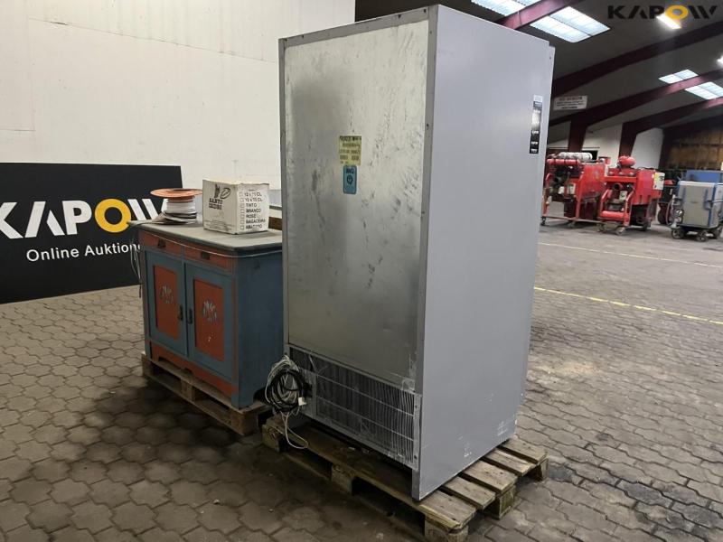 Bottle fridge with mobile pay + miscellaneous 3