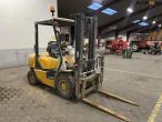Komatsu FD25T-14 forklift 3