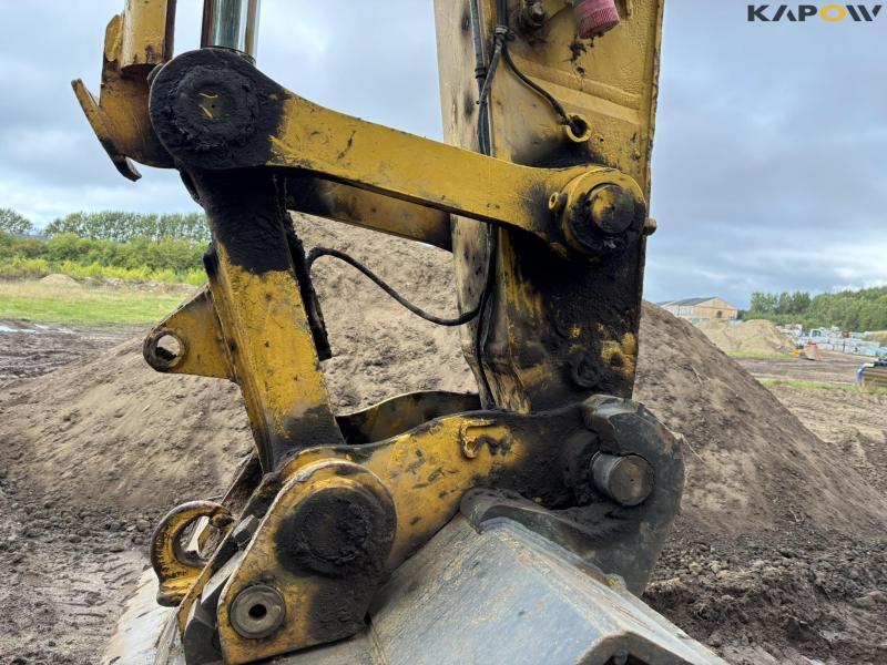 Komatsu PC 450 LC-8 excavator 9
