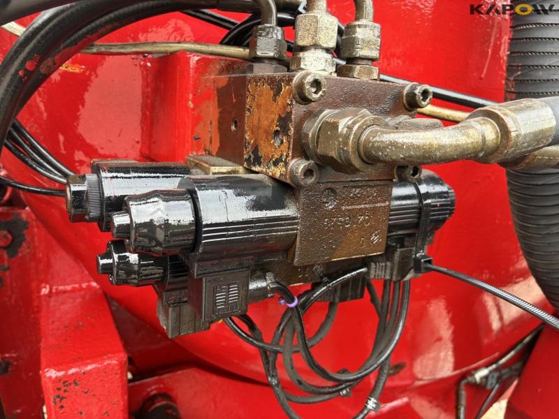 Combi sprayer with remote control 11