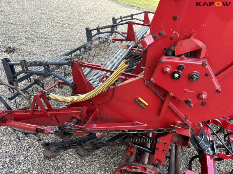 Kongskilde Demeter Classic 4000A seed drill 40