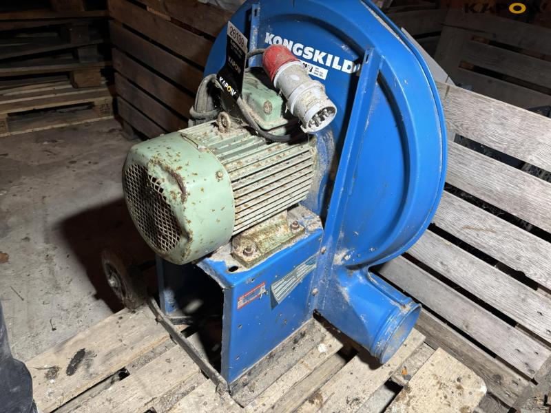 Kongskilde TRL 75 grain blower 3