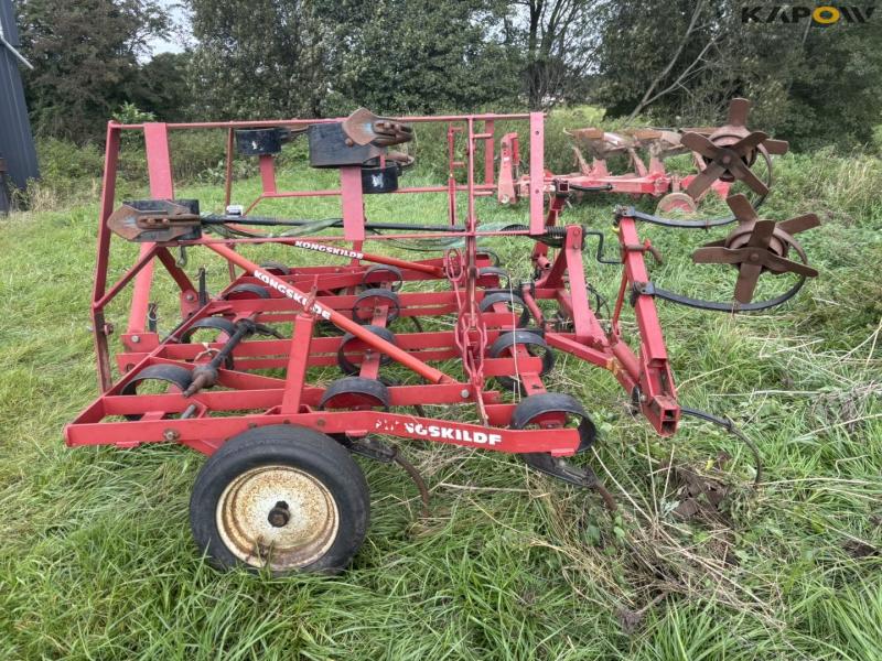 Kongskilde Vibroflex 17-tooth stubble harrow 9