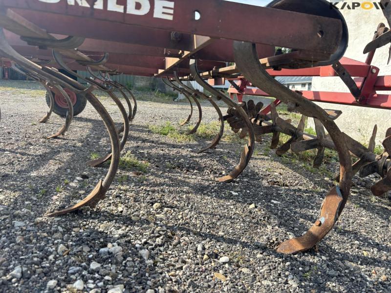 Kongskilde Vibroflex 17 TDS. with spades roller after harrow 42