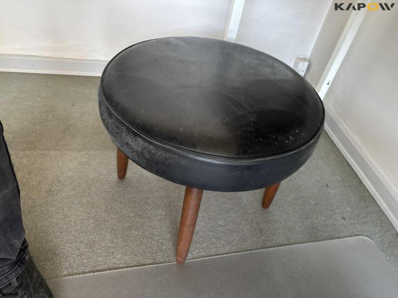 Office desk and equipment 19