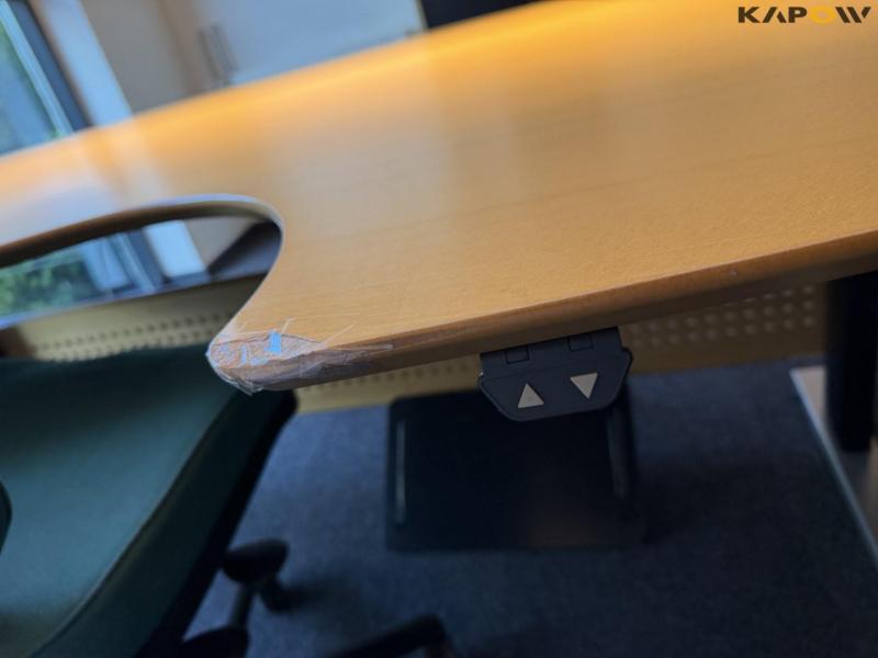Office furniture 6