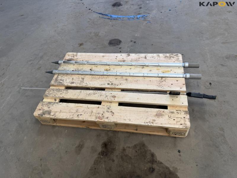 Grain temperature gauge and grain testing rod 2