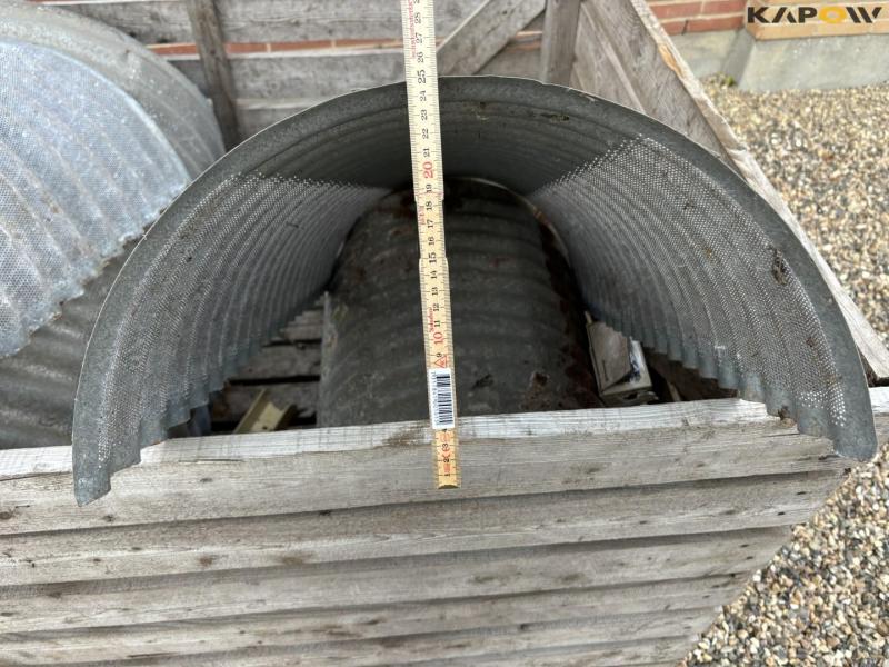 Grain drying channels 13