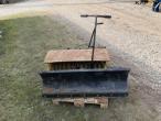 Broom and snowplow for Stiga 4