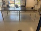 Heavy duty table with vise 4