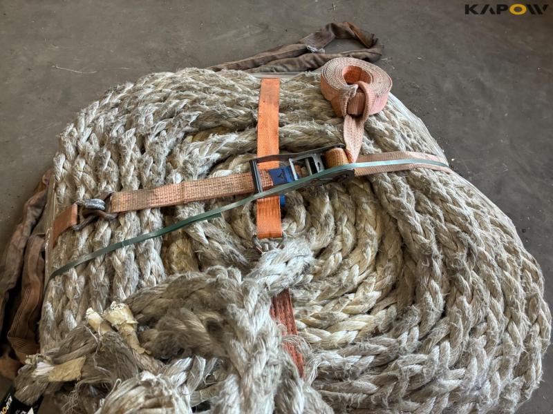 Heavy duty strap and pallet with new rope 4
