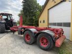 Hooklift truck 4