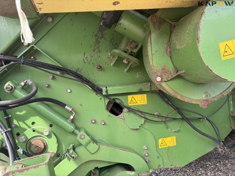Krone BigPack 890 XC baler 76