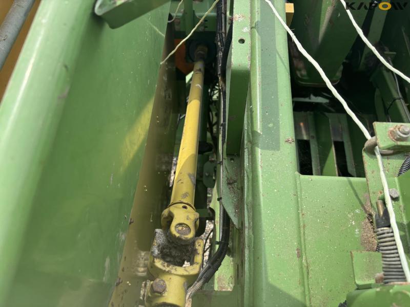 Krone BigPack 890 XC baler 96