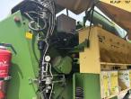 Krone BigPack 890 XC baler 82