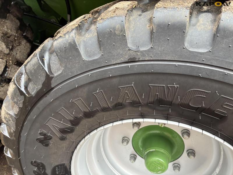 Krone Comprima CF155 XC Plus round baler 22