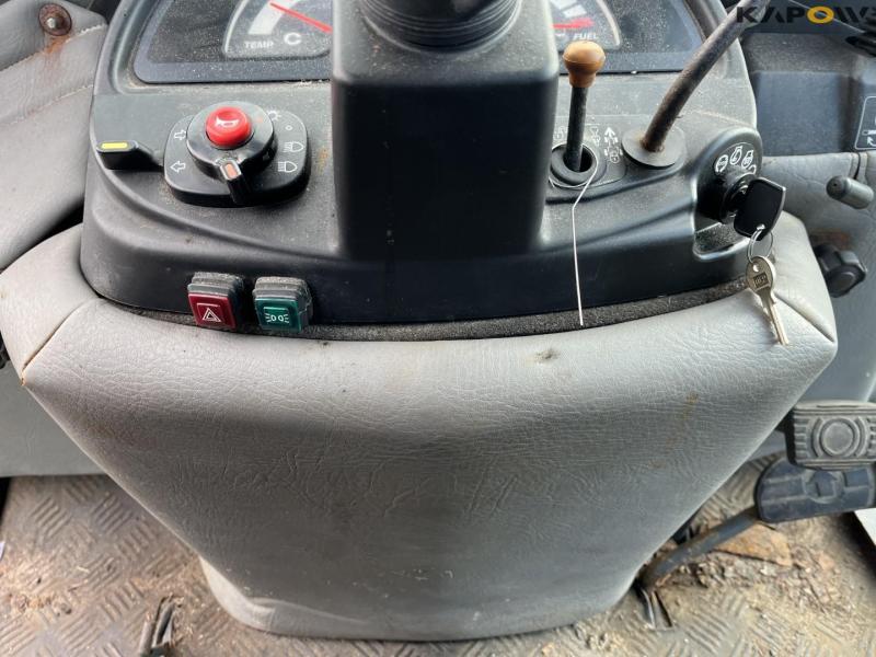 Kubota BX 2350 compact tractor with sweeper and salt spreader 27