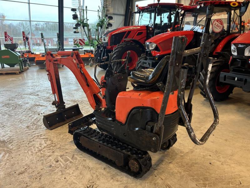 Kubota mini excavator with 4 buckets 17