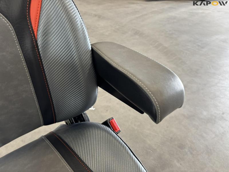 Kubota seat with armrests - new 12