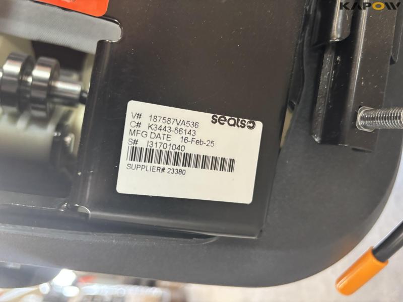 Kubota Seat with armrest 2 pcs. - New 31