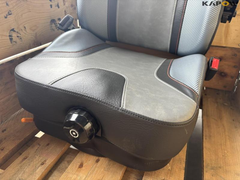 Kubota seats with armrests 2 pieces - new 21