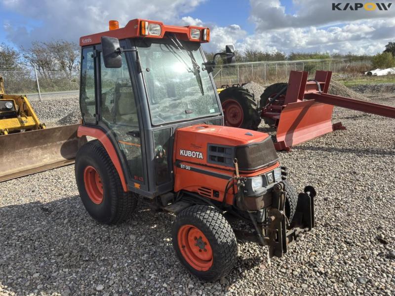 Kubota ST-30 C compact tractor 3