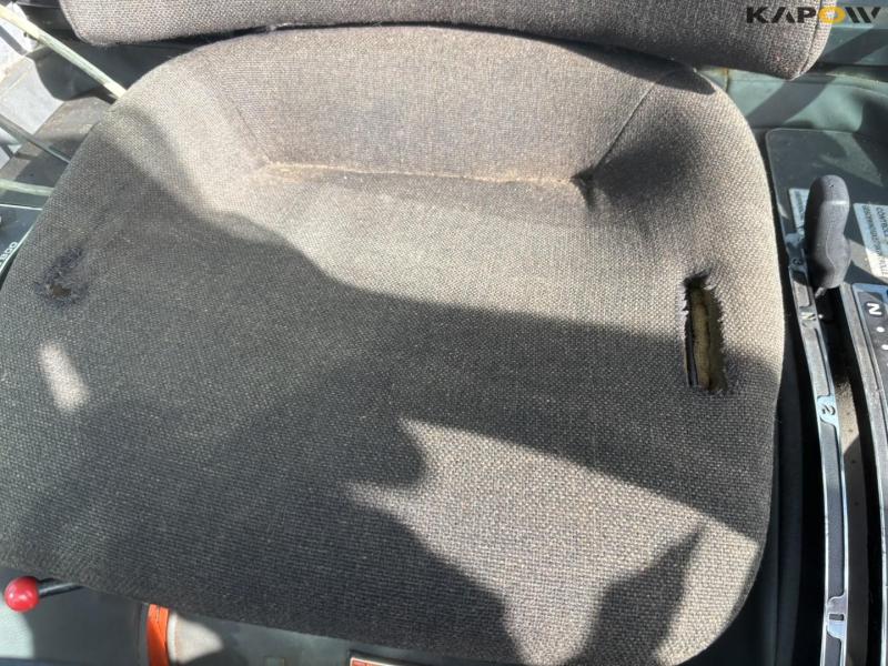 Kubota ST-30 C compact tractor 56