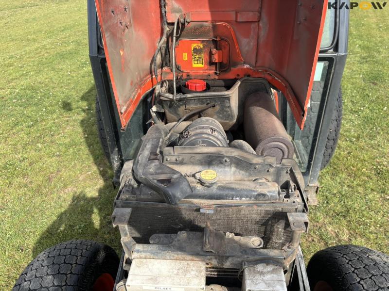 Kubota STV 35 4WD tractor 64