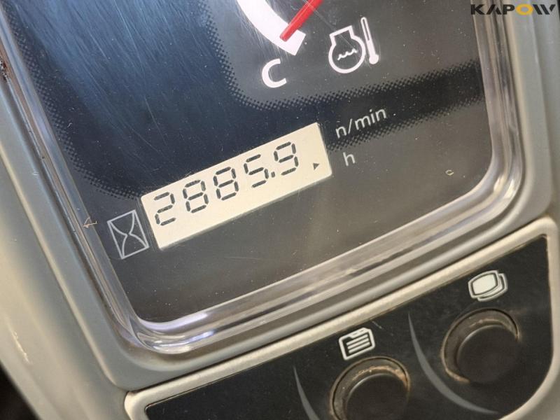 Kubota U27-4 mini excavator 29