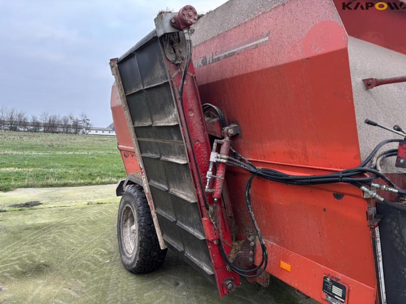 Kuhn Euromix II 1460 mixer wagon 21