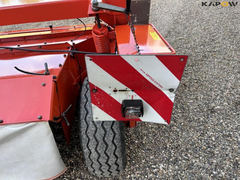 Kuhn FC352G windrower 22