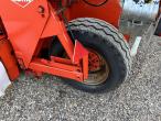 Kuhn FC352G windrower 27