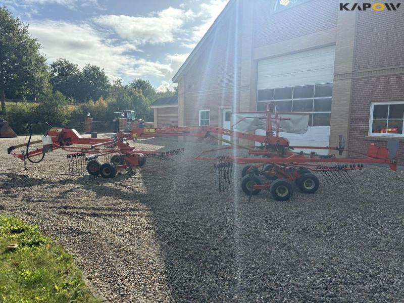 Kuhn GA 7822 rotary rake 8