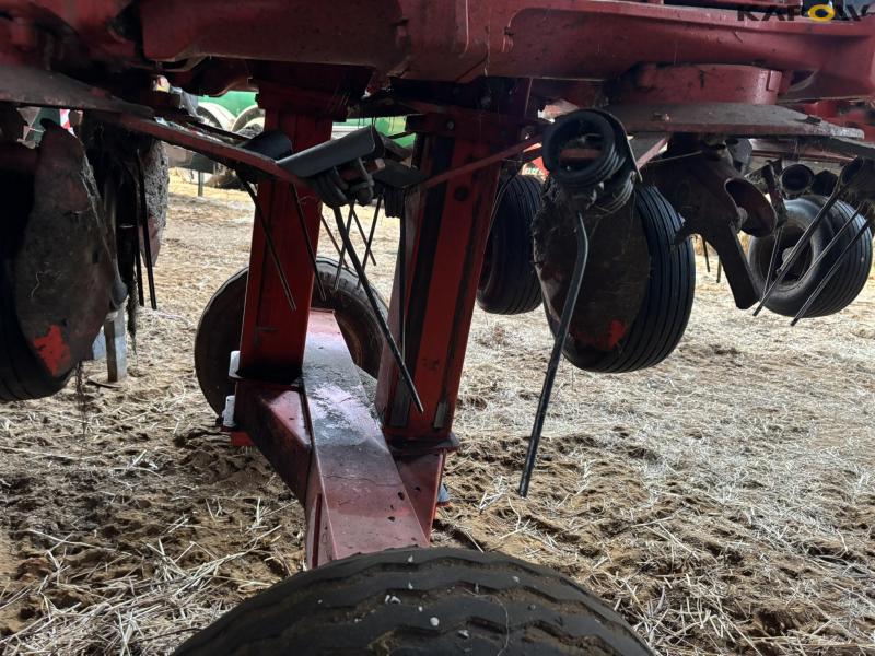 Kuhn GF 13012 DigiDrive tedder 27