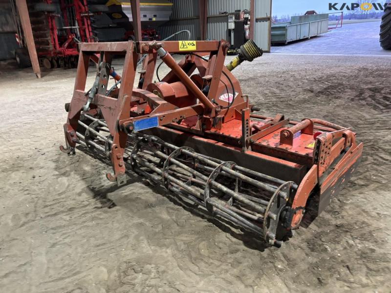 Kuhn HR3002D power harrow 5
