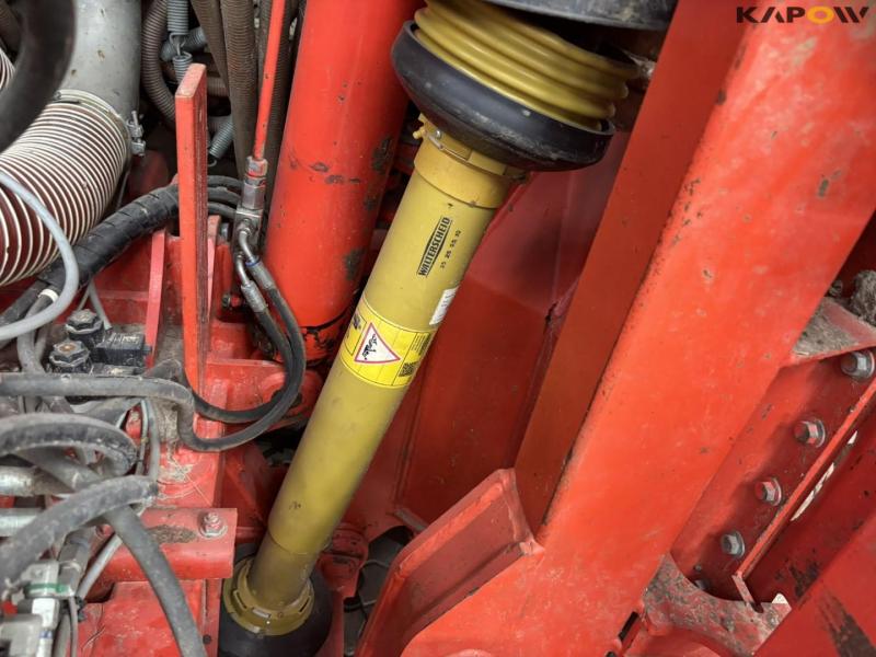 Kuhn HR6004 + TF1500 power harrow seeding set 22