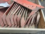 Kuhn plow parts 16
