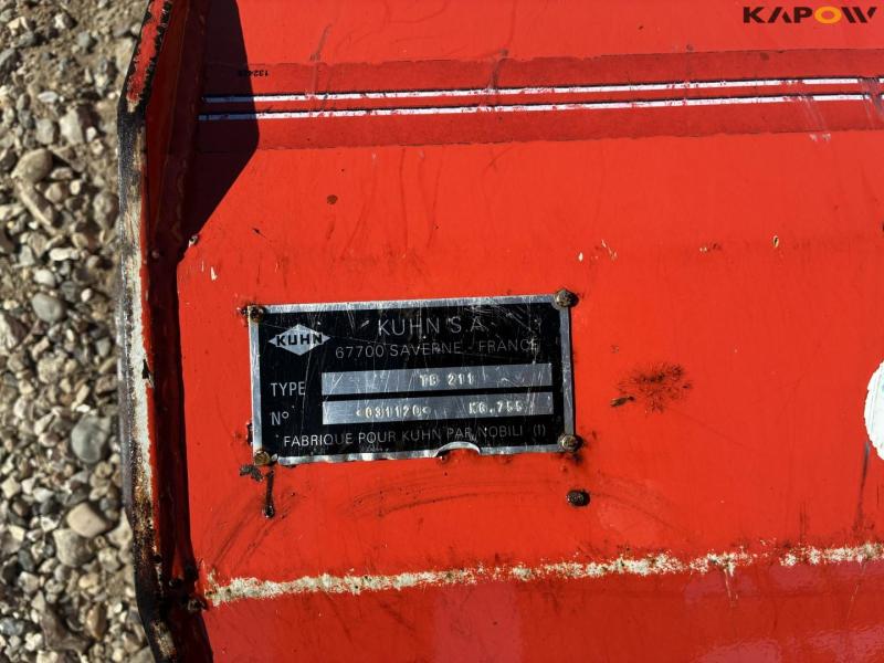 Kuhn TB211 flail mower 13