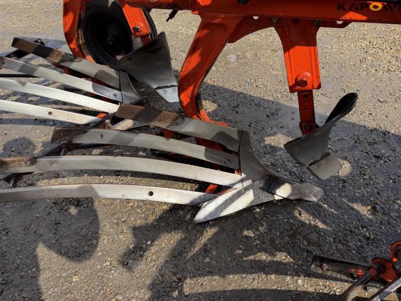 Kuhn Vari-Master 151 5 furrow plough 44