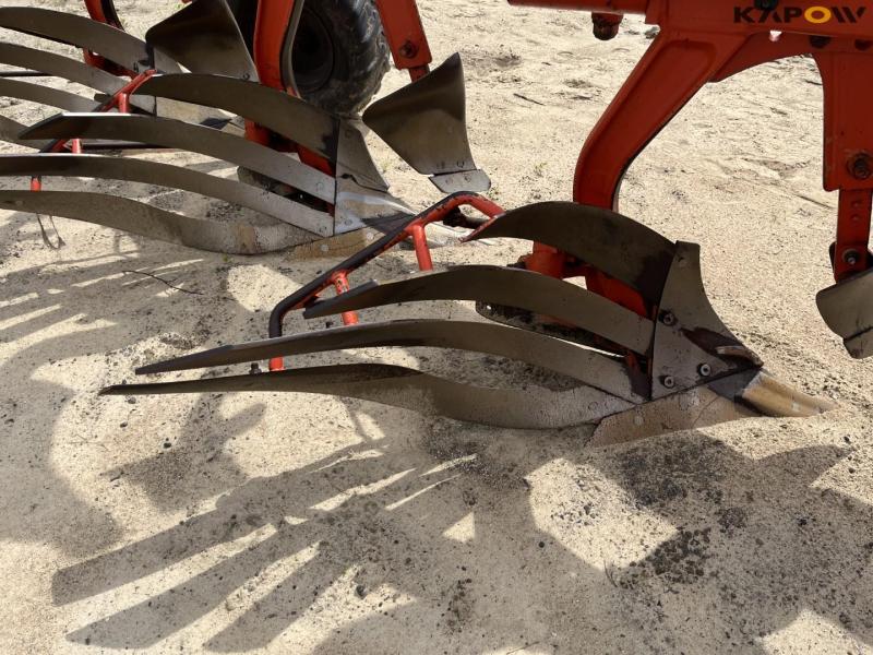 Kuhn Vari-Master 151 5 furrow reversible plough 22