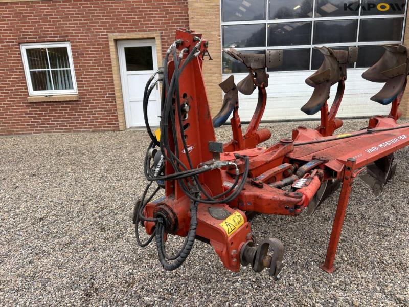 Kuhn Vari-Master 152 5 furrow plough 9