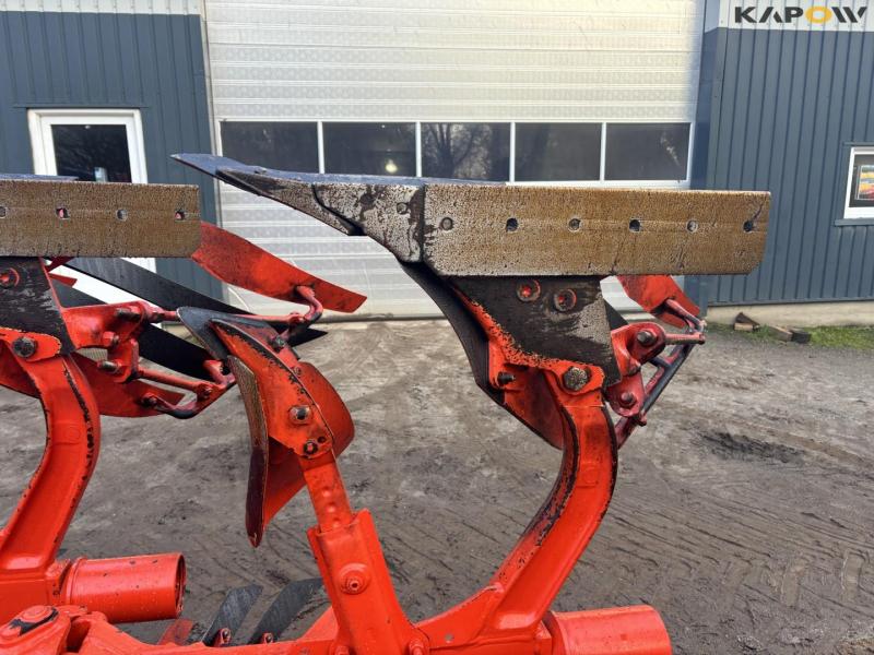Kuhn Vari-Master 183 6-furrow plough 12