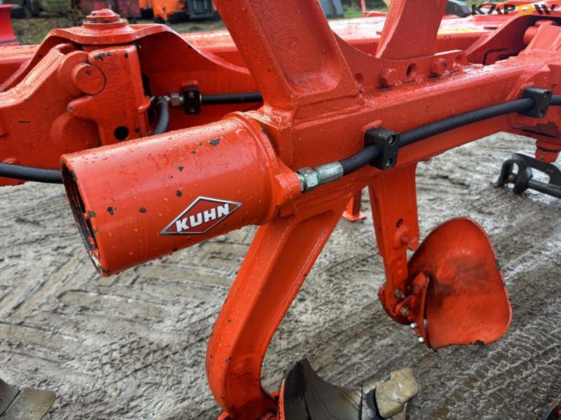 Kuhn Vari-Master 183 6-furrow plough 28