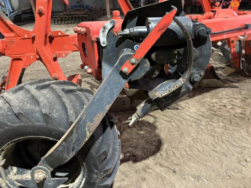 Kuhn vario-master 153 5 furrow plough 31