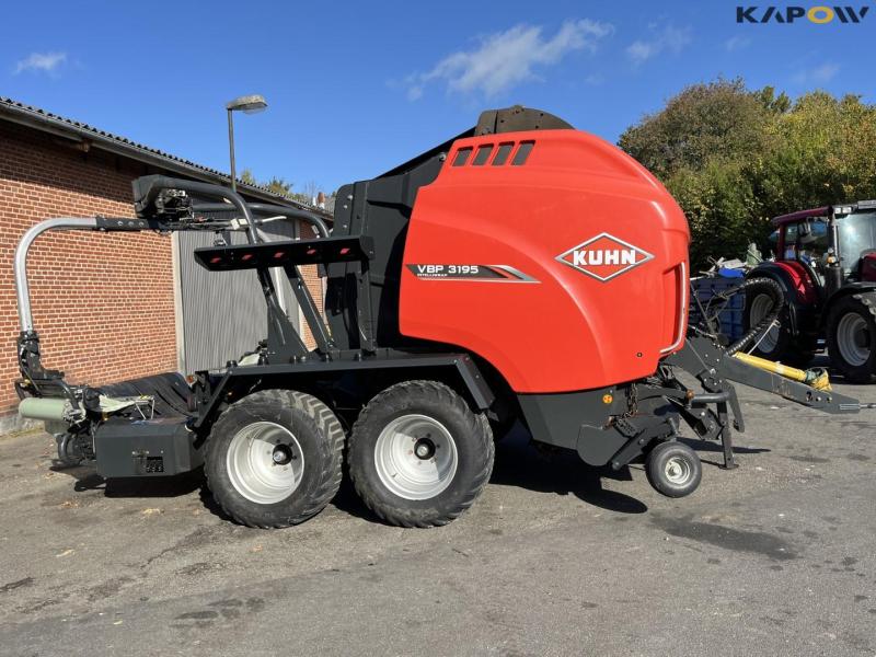 Kuhn VBP 3195 IntelliWrap baler 4