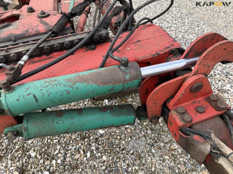 Kverneland 100-30 7 furrow reversible plough 18