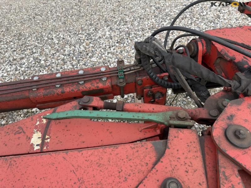 Kverneland 100-30 7 furrow reversible plough 23