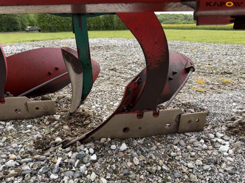 Kverneland 100-30 7 furrow reversible plough 45