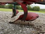 Kverneland 100-30 7 furrow reversible plough 43